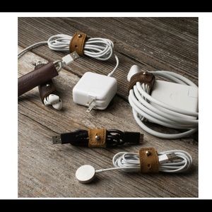 Unopened Set of 4 Cord Wraps from Saddleback Leather in Black
